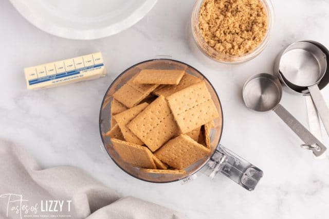 graham crackers in a food processor