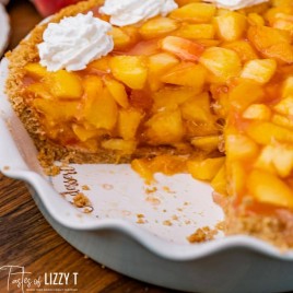 no bake peach pie in a pie plate