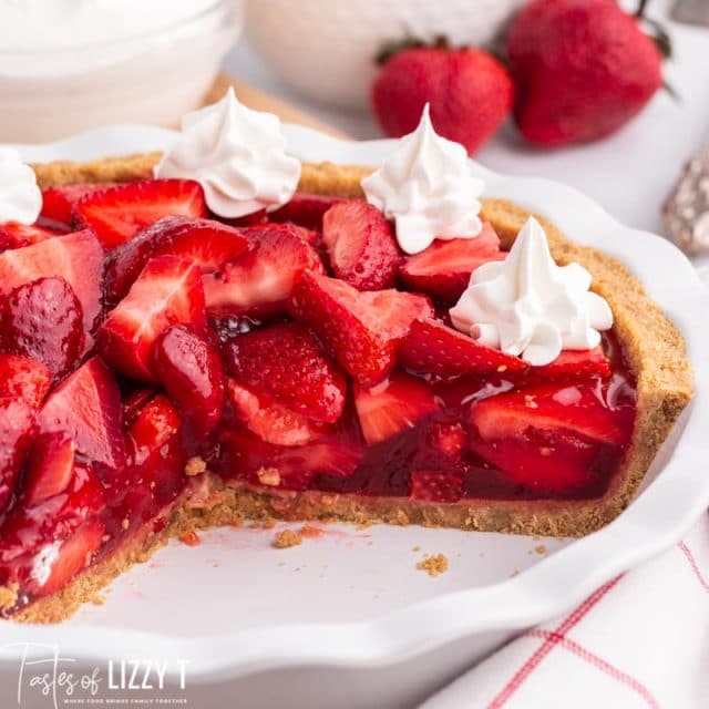 strawberry pie in a pie plate