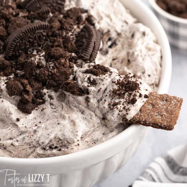 oreo fluff with crushed oreos and graham crackers