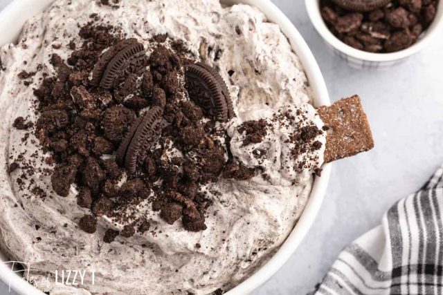 a bowl of oreo fluff dip