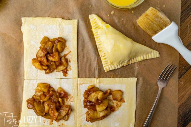 how to fold apple turnovers