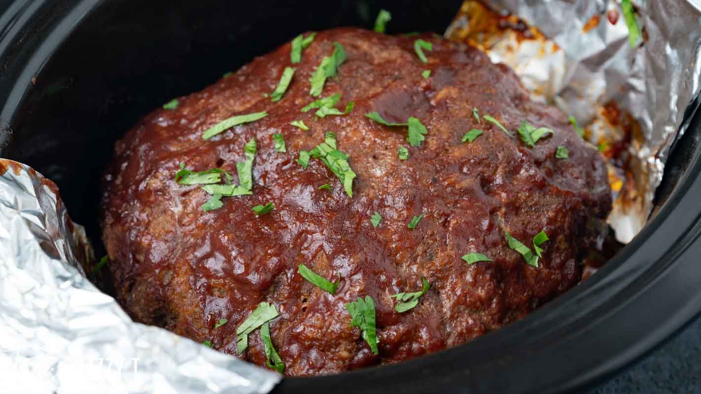 Slow Cooker Meatloaf {Easy 4 Ingredient Recipe} Tastes of Lizzy T
