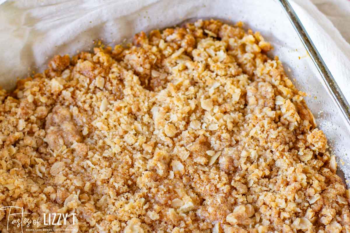 oatmeal bars in a glass pan