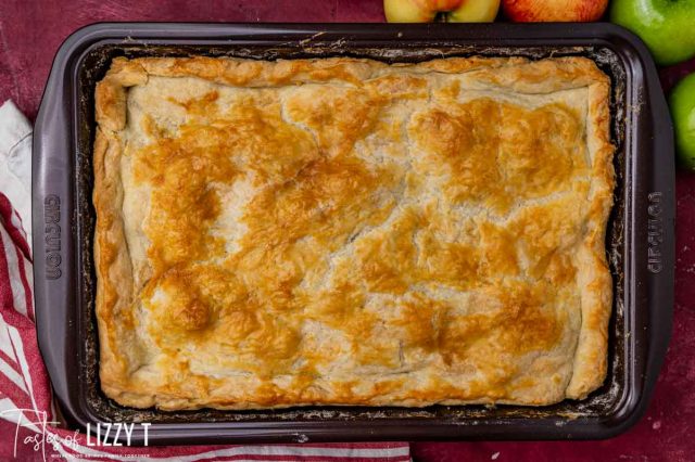 baked apple pie in a 9x13 pan