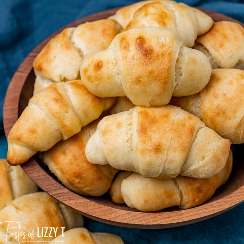 bowl full of crescent dinner rolls