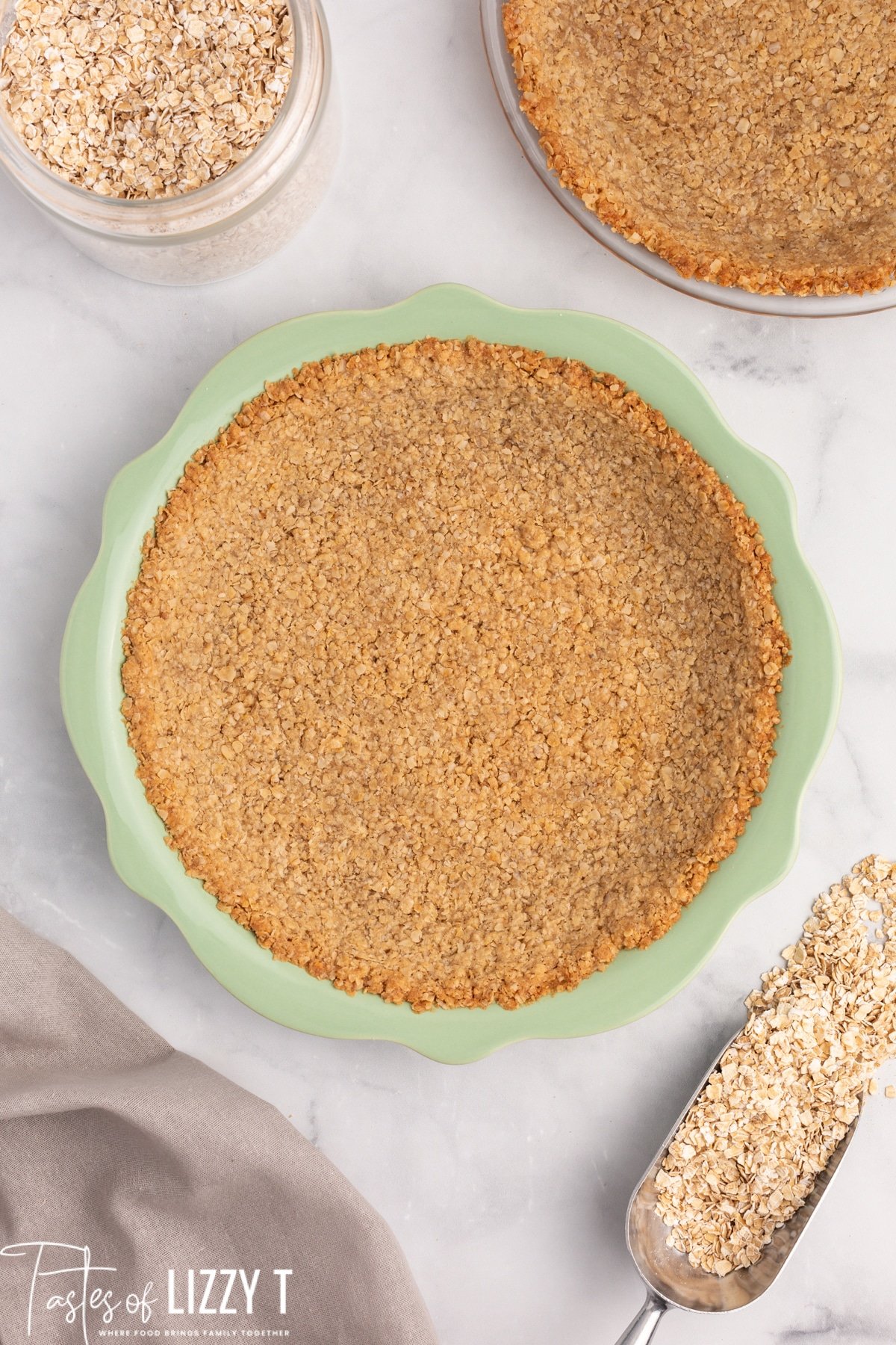 Crispy Oatmeal Crust Homemade Creme Pies