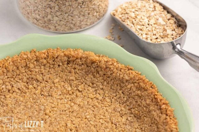 closeup of an oatmeal pie crust