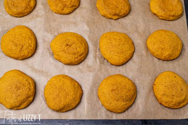 baked pumpkin cookies