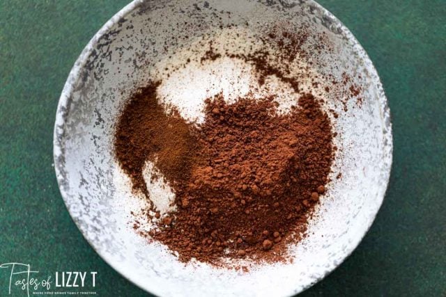 dry ingredients for cookies in a bowl