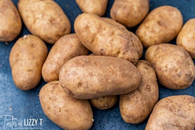 russet potatoes on a table