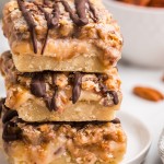 stack of three toffee pecan bars