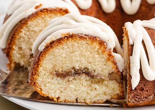 coffee bundt cake with cinnamon swirl