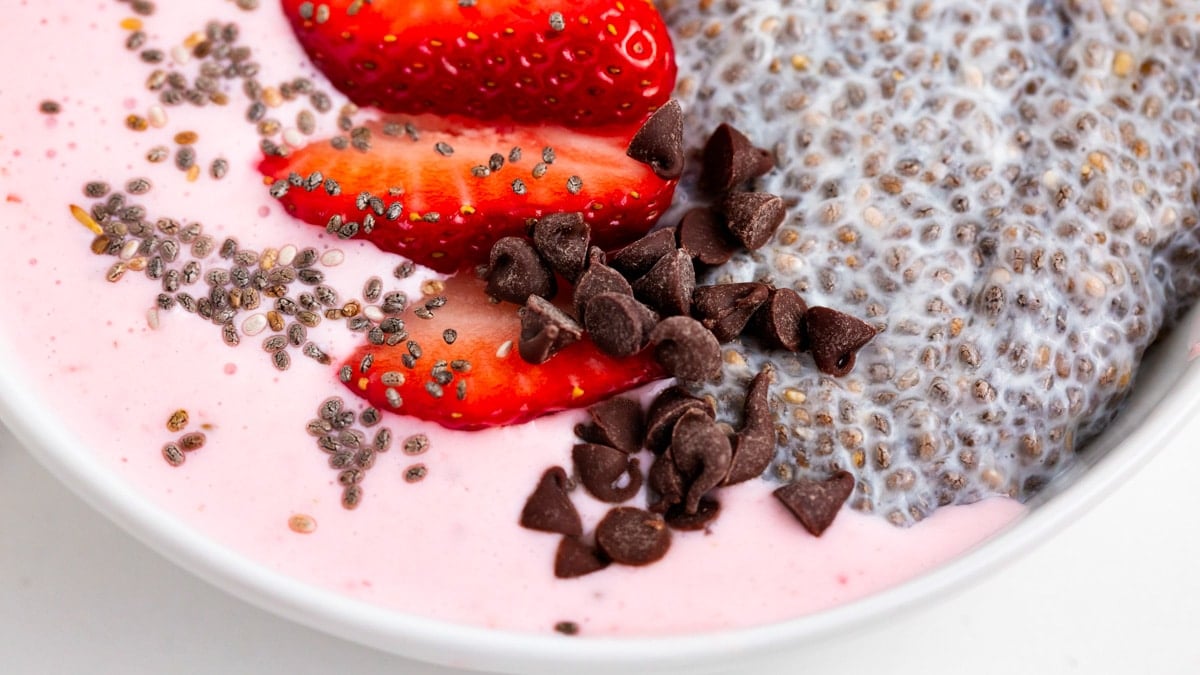 Chia Smoothie Bowl Tastes of Lizzy T