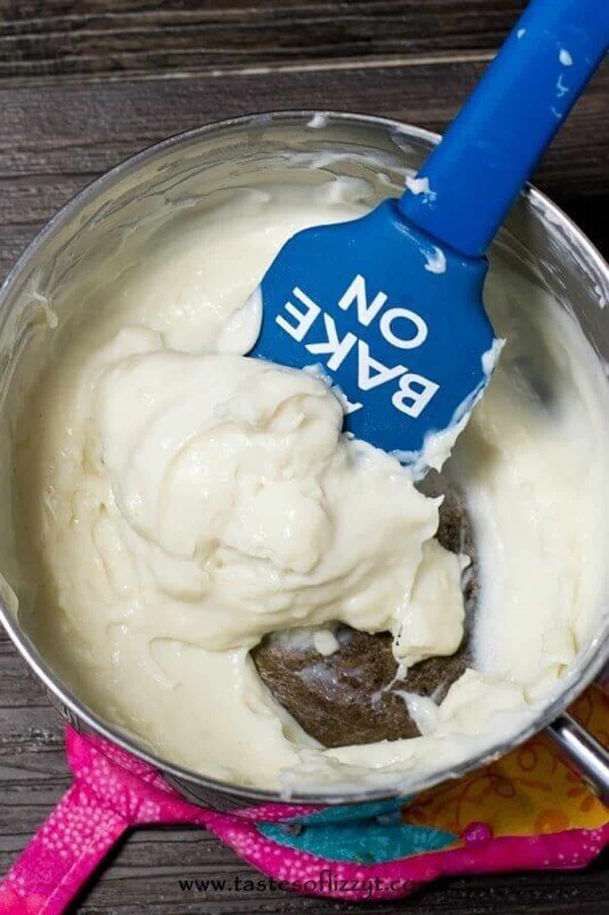 cooked flour frosting i a pan