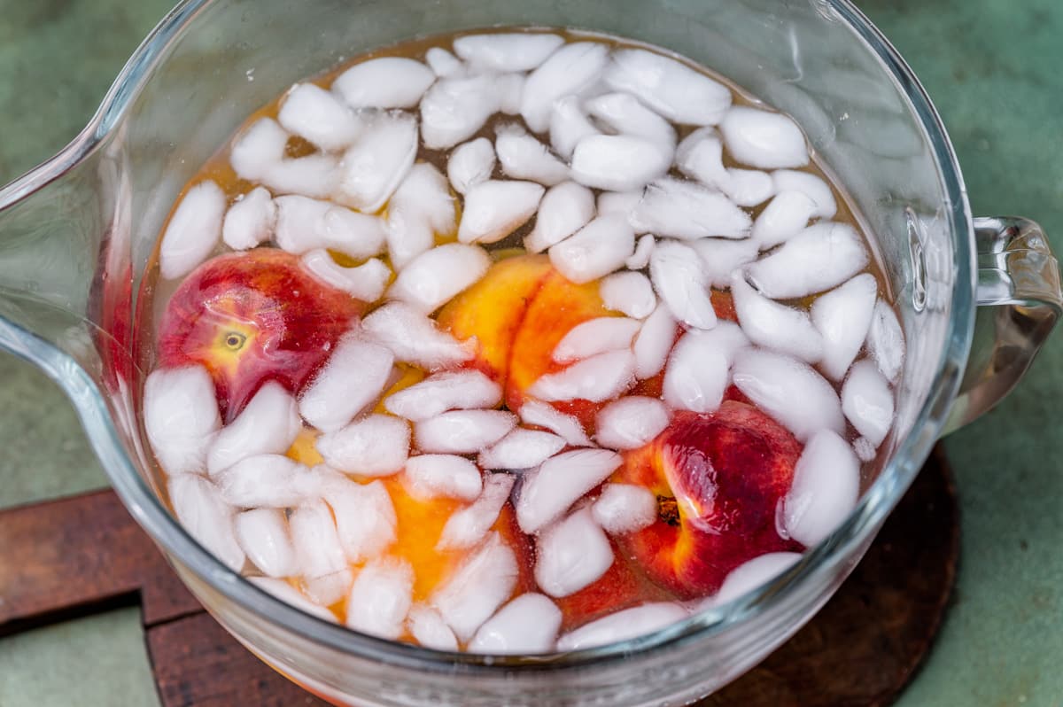 peaches in ice water