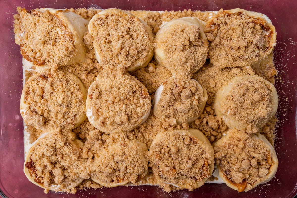 unbaked apple cinnamon rolls with crumble topping