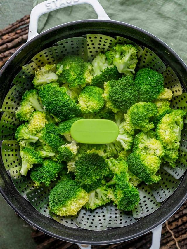 How to Steam Broccoli {4 Ways} Tastes of Lizzy T