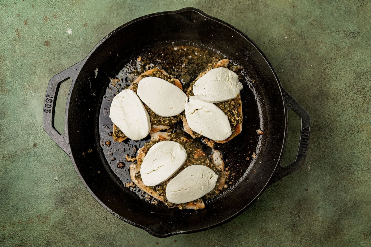 chicken with pesto and fresh mozzarella on top