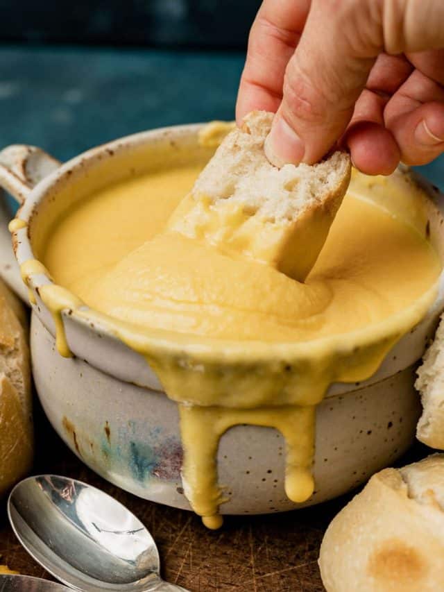 How To Make Cheese Sauce Tastes Of Lizzy T