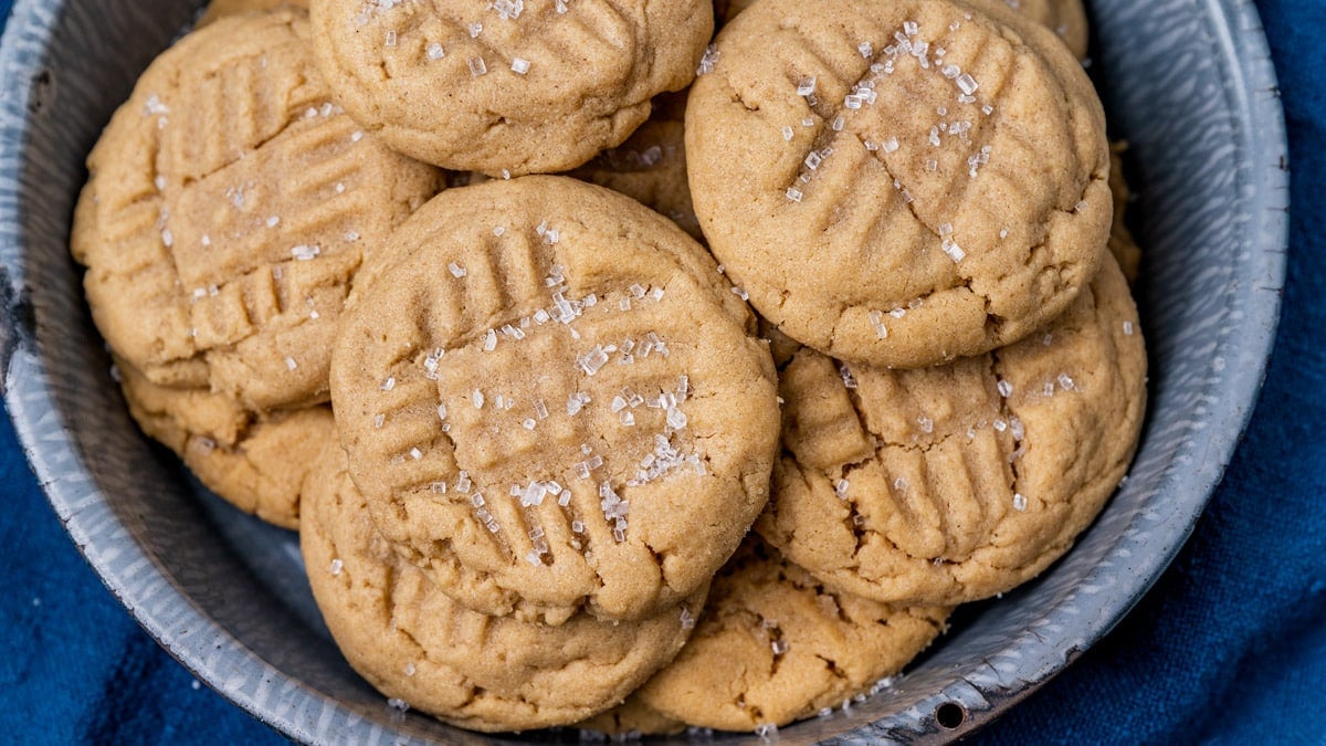 Old Fashioned Peanut Butter Cookies Tastes of Lizzy T