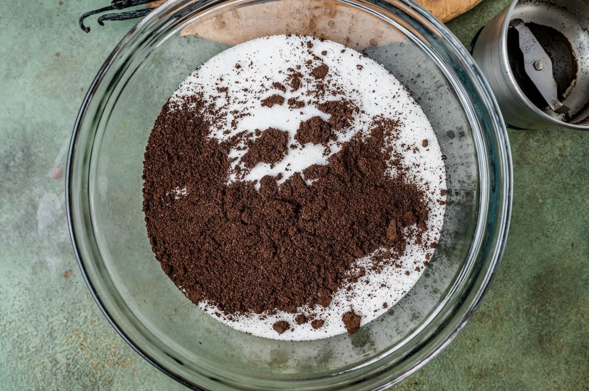 vanilla powder in a bowl with granulated sugar