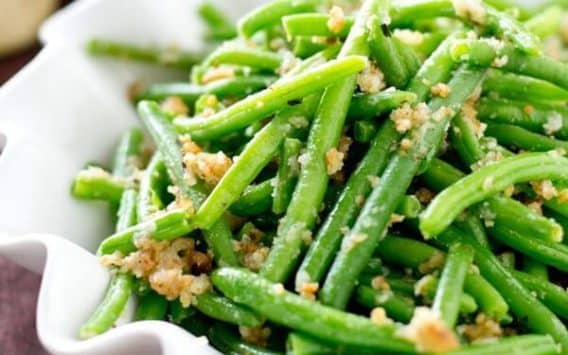 italian green beans in a bowl