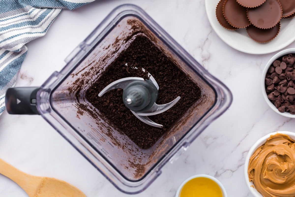 oreo cookie crumbs in a blender