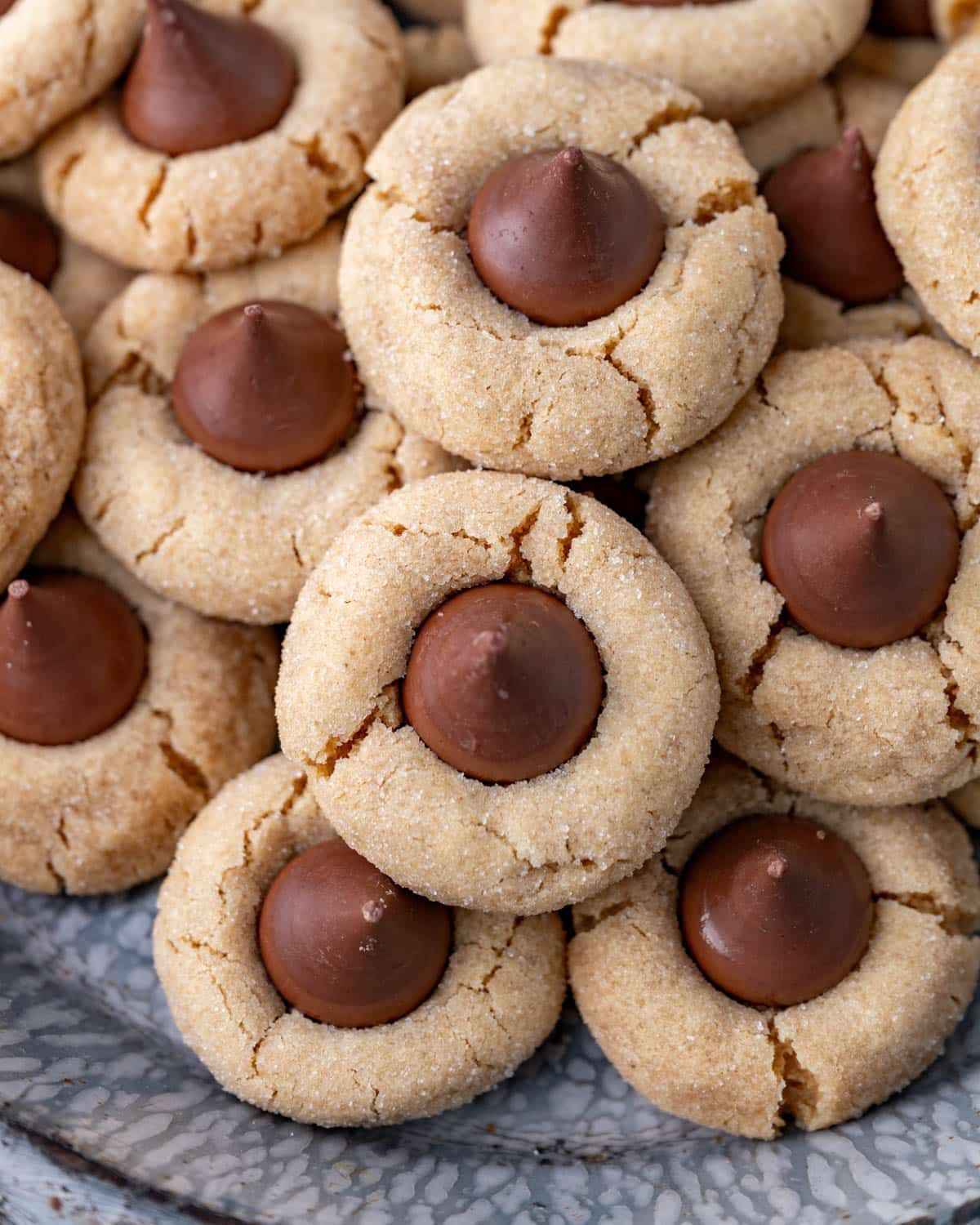 peanut butter blossom cookies on a plate
