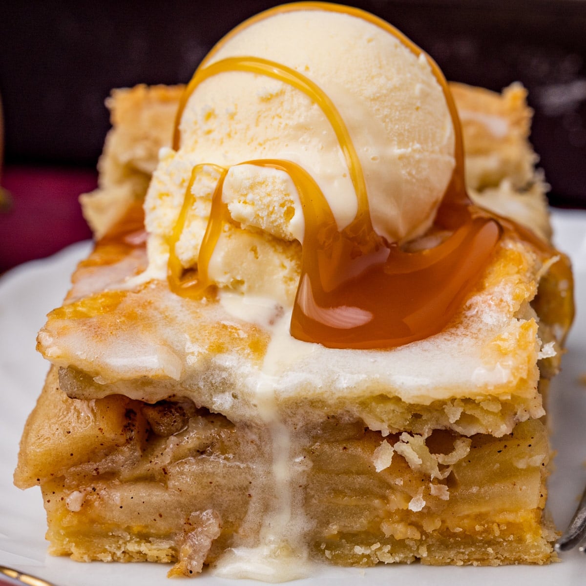 Apple Pie Bars in a 9x13\, image size:1200x1200