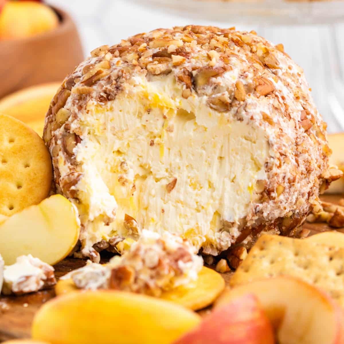 Pineapple Cheese Ball [www.tastesoflizzyt.com]