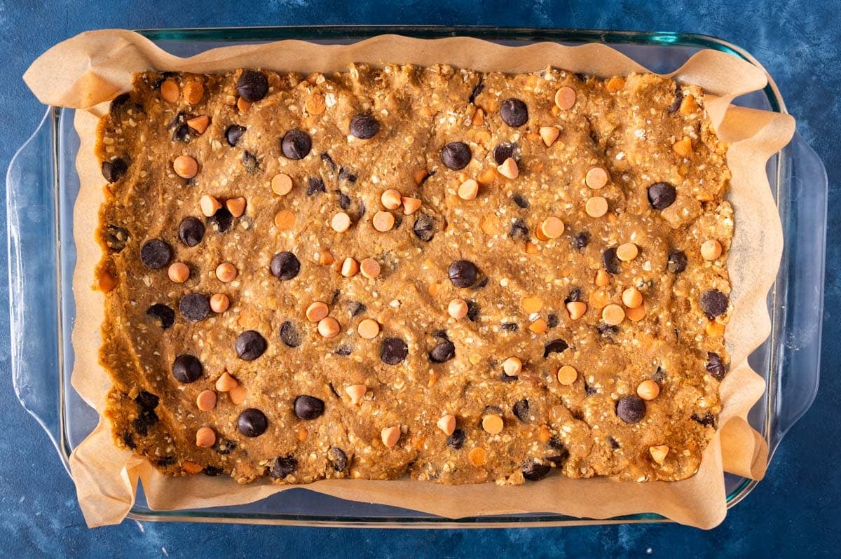 unbaked pumpkin spice cookie bars