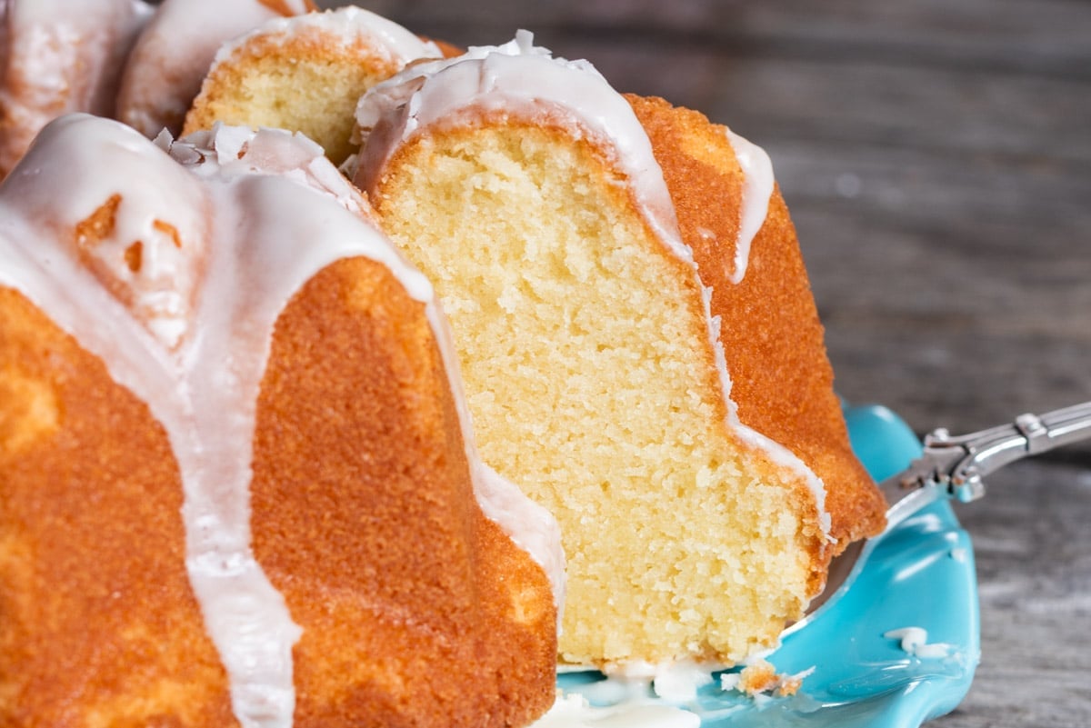a pound cake with one slice cut