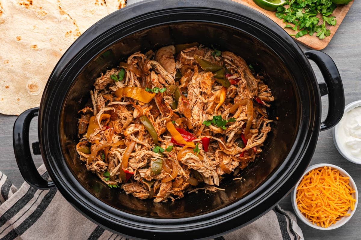 chicken fajitas in a slow cooker