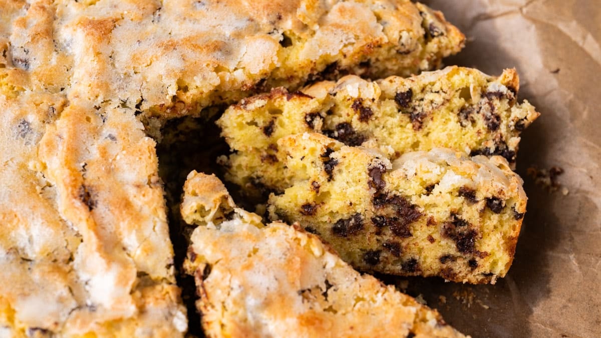 slices of sugar crunch chocolate chip cake