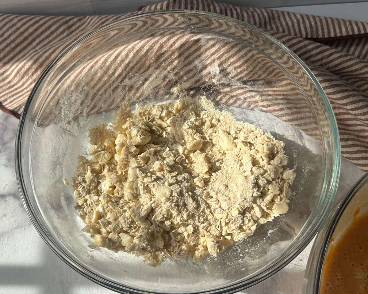 crumble topping in a bowl